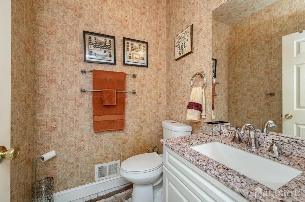 2 Garden Hills Drive Franklin, NJ 08873