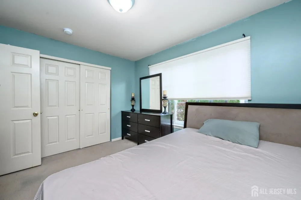 2 Garden Hills Drive Franklin, NJ 08873