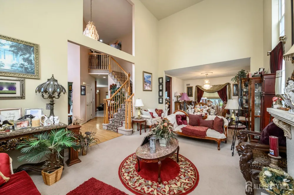 2 Garden Hills Drive Franklin, NJ 08873