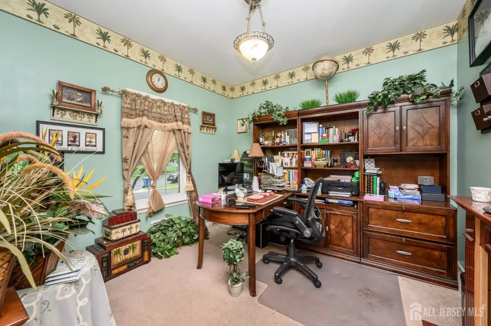 2 Garden Hills Drive Franklin, NJ 08873