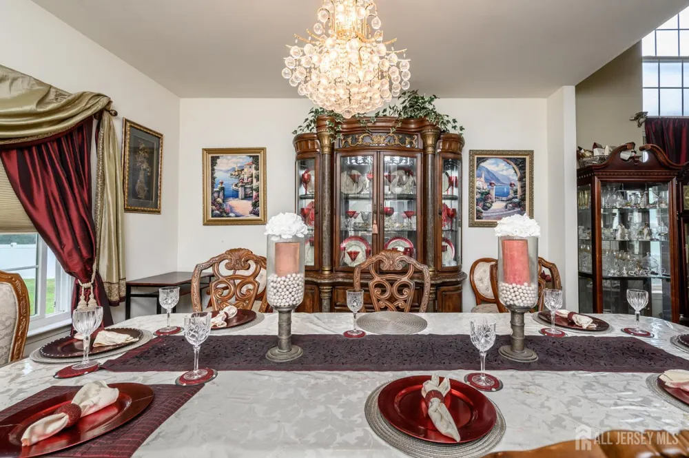 2 Garden Hills Drive Franklin, NJ 08873