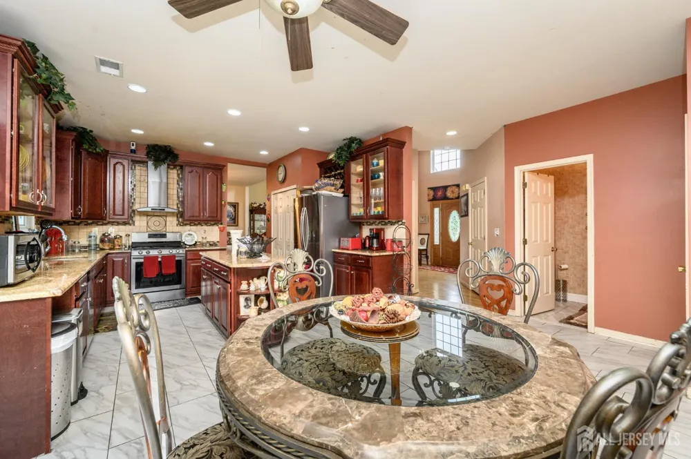 2 Garden Hills Drive Franklin, NJ 08873