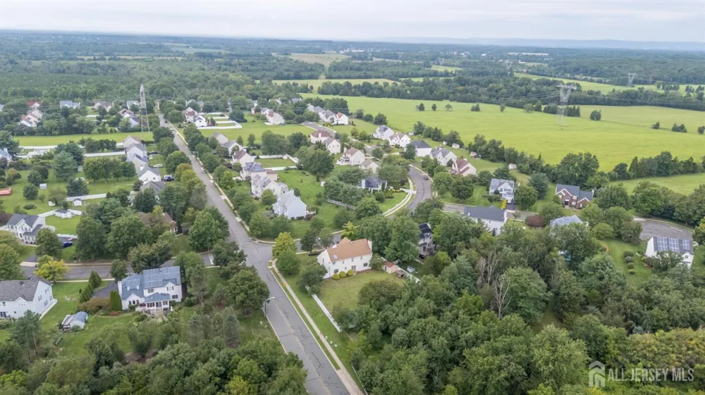2 Garden Hills Drive Franklin, NJ 08873