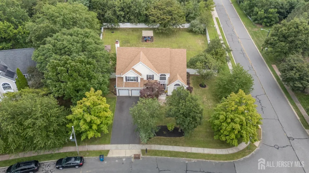 2 Garden Hills Drive Franklin, NJ 08873