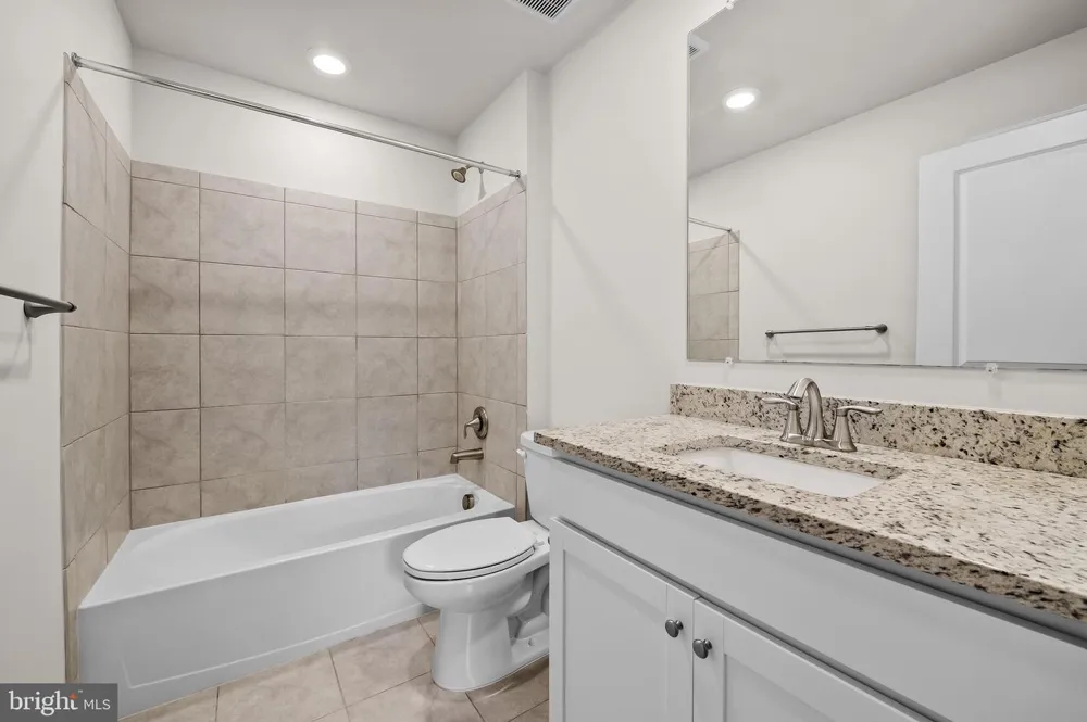 619 S HAVEN STREET Baltimore, MD 21224
