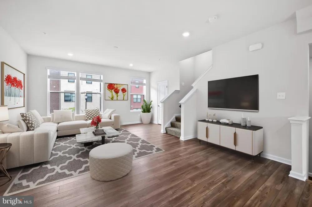 619 S HAVEN STREET Baltimore, MD 21224