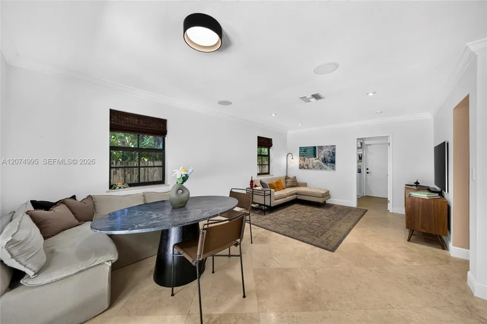 1043 Alfonso Ave Coral Gables, FL 33146