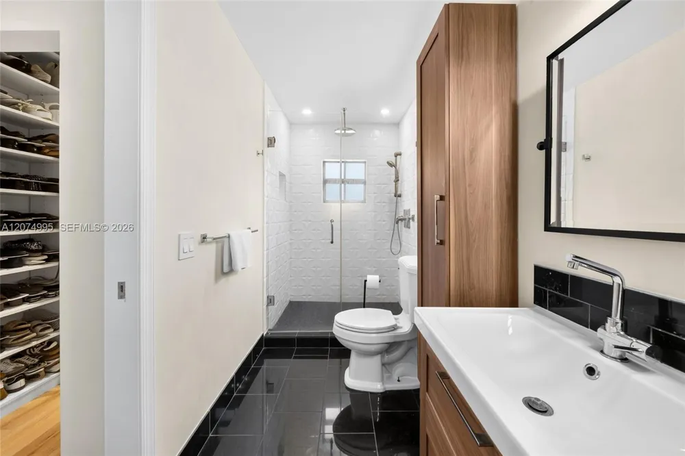 1043 Alfonso Ave Coral Gables, FL 33146