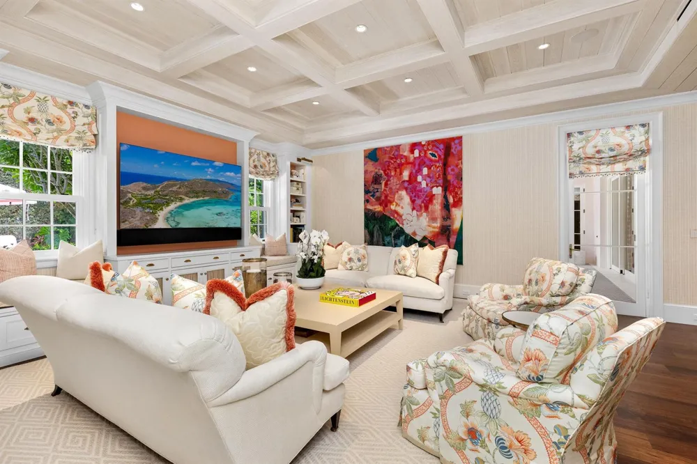 255 Wells Road Palm Beach, FL 33480