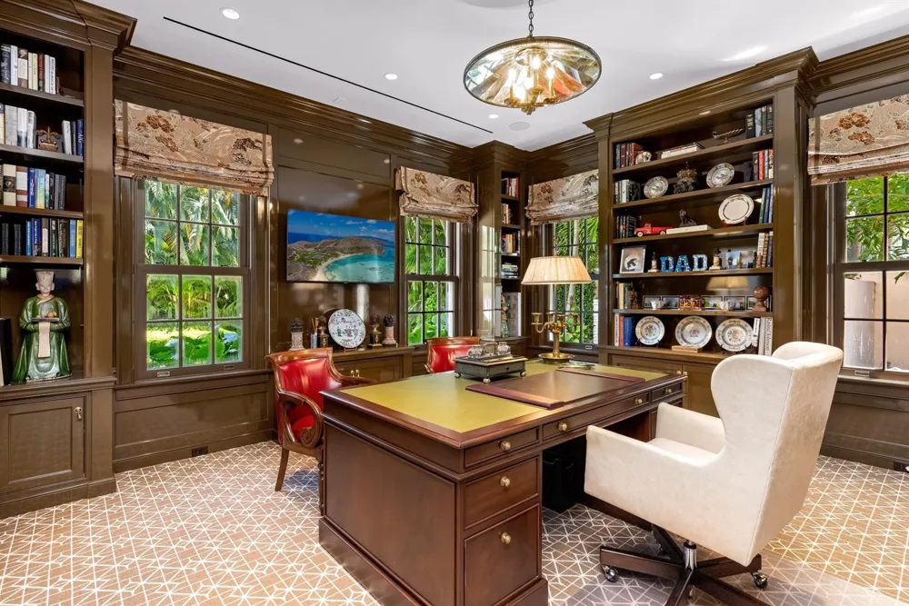 255 Wells Road Palm Beach, FL 33480