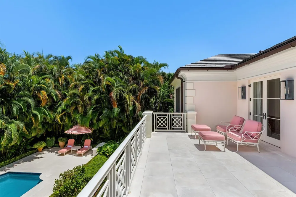 255 Wells Road Palm Beach, FL 33480