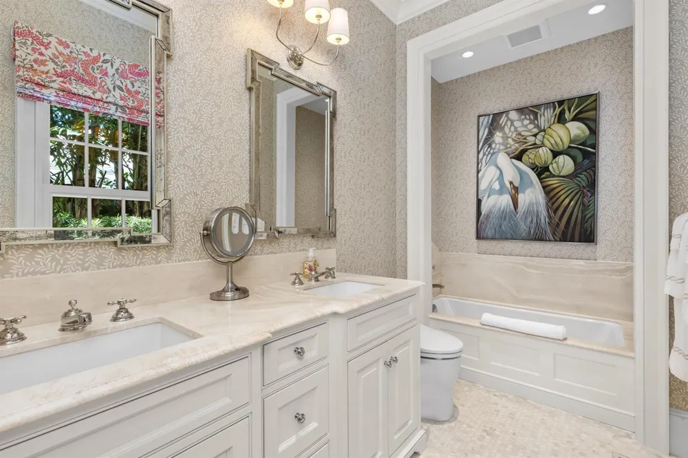 255 Wells Road Palm Beach, FL 33480