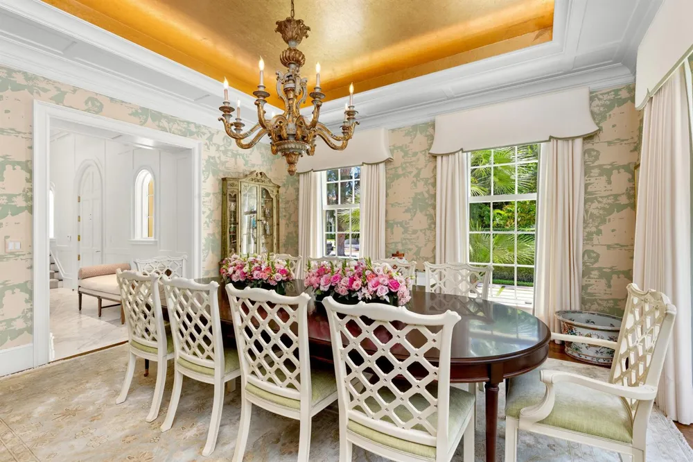 255 Wells Road Palm Beach, FL 33480