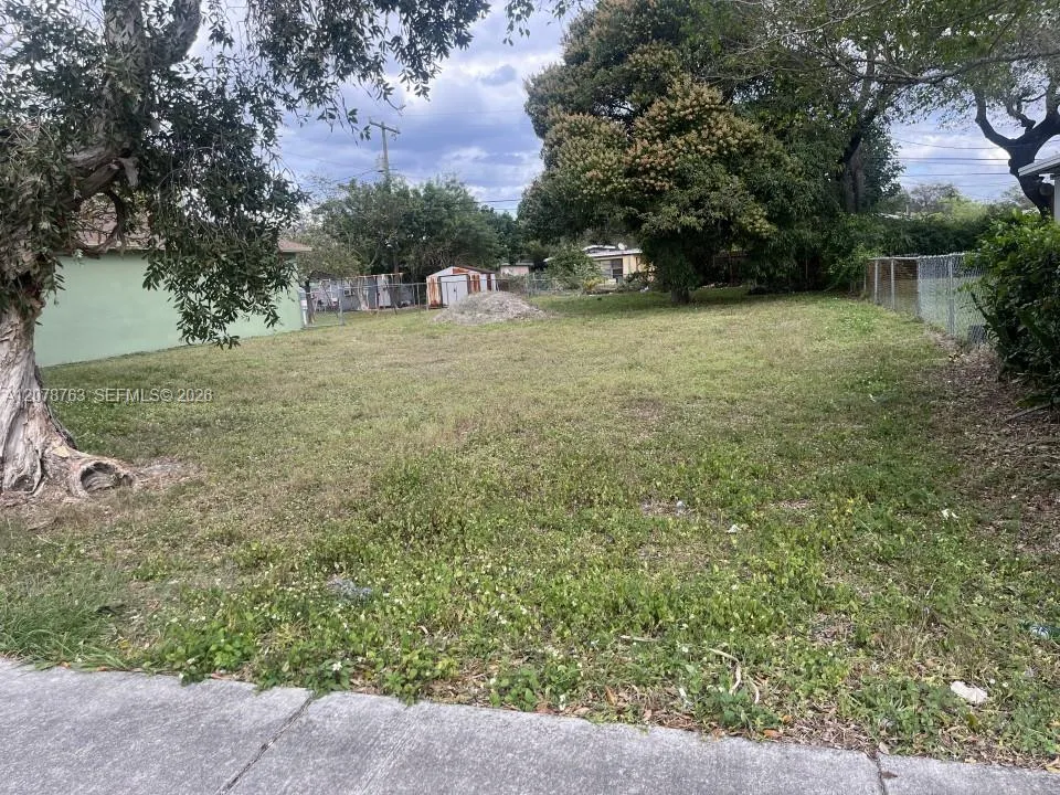 636 NW 12th Ave Fort Lauderdale, FL 33311