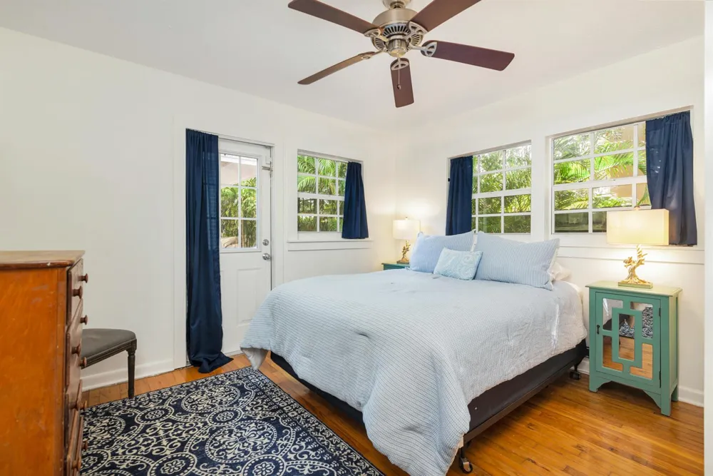 609 PALM STREET West Palm Beach, FL 33401