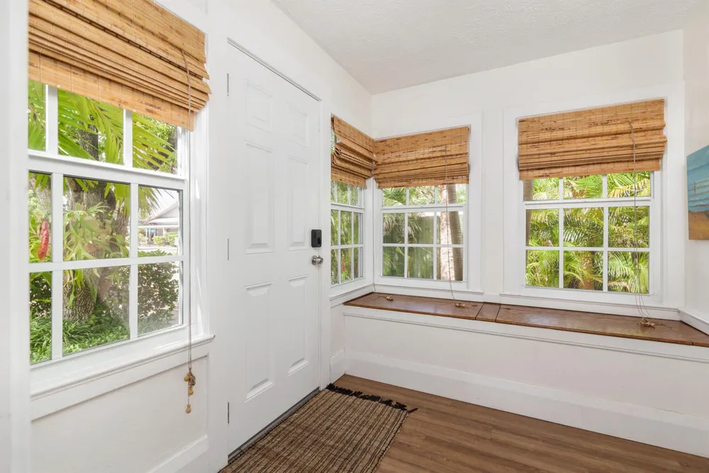 609 PALM STREET West Palm Beach, FL 33401