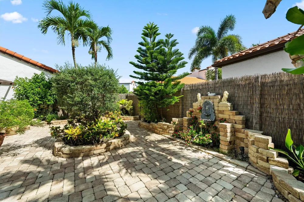 13514 Fountain View Boulevard Wellington, FL 33414