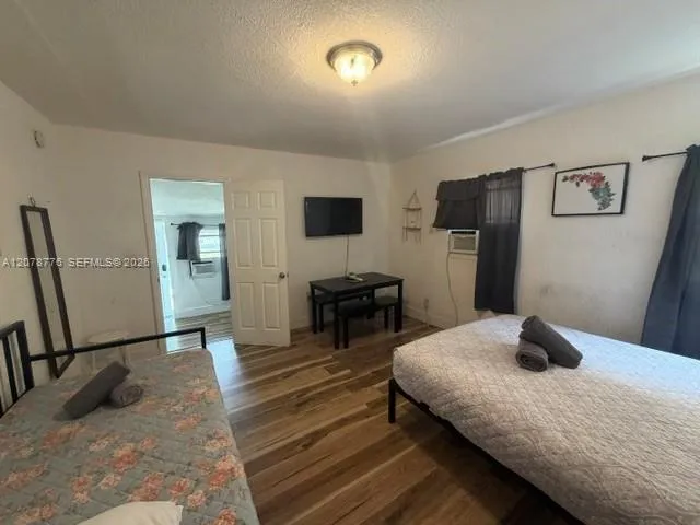 7638 Miami Ave #5 Miami, FL 33150