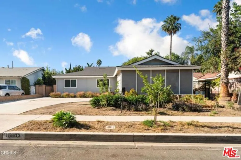 15903 Londelius Street Los Angeles, CA 91343