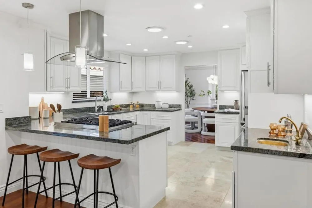 1530 W Selby Lane Redwood City, CA 94061