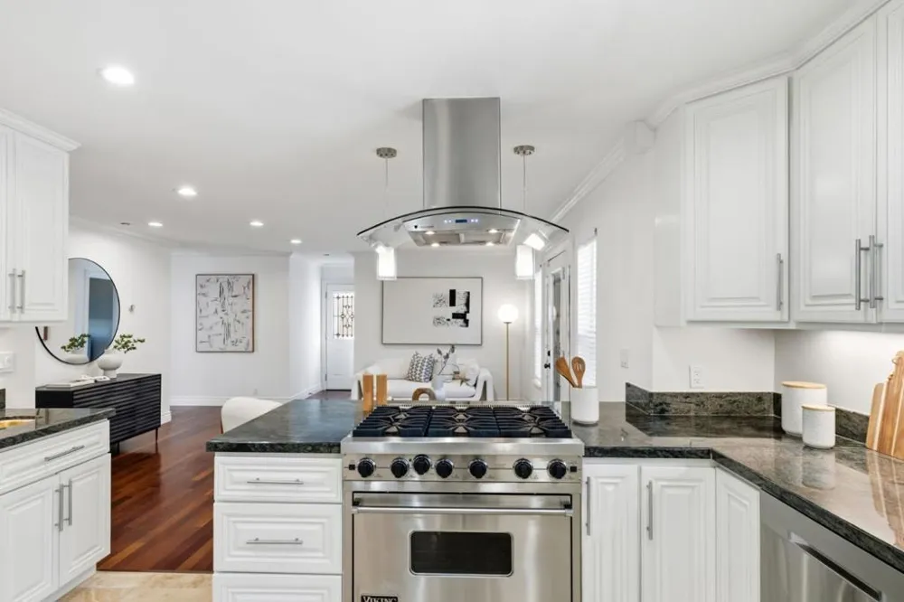 1530 W Selby Lane Redwood City, CA 94061