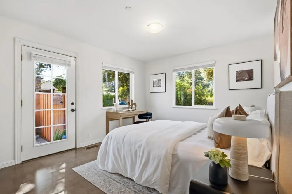 1530 W Selby Lane Redwood City, CA 94061