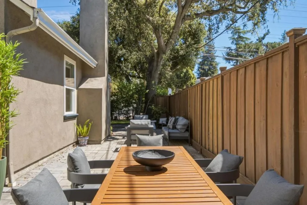 1530 W Selby Lane Redwood City, CA 94061