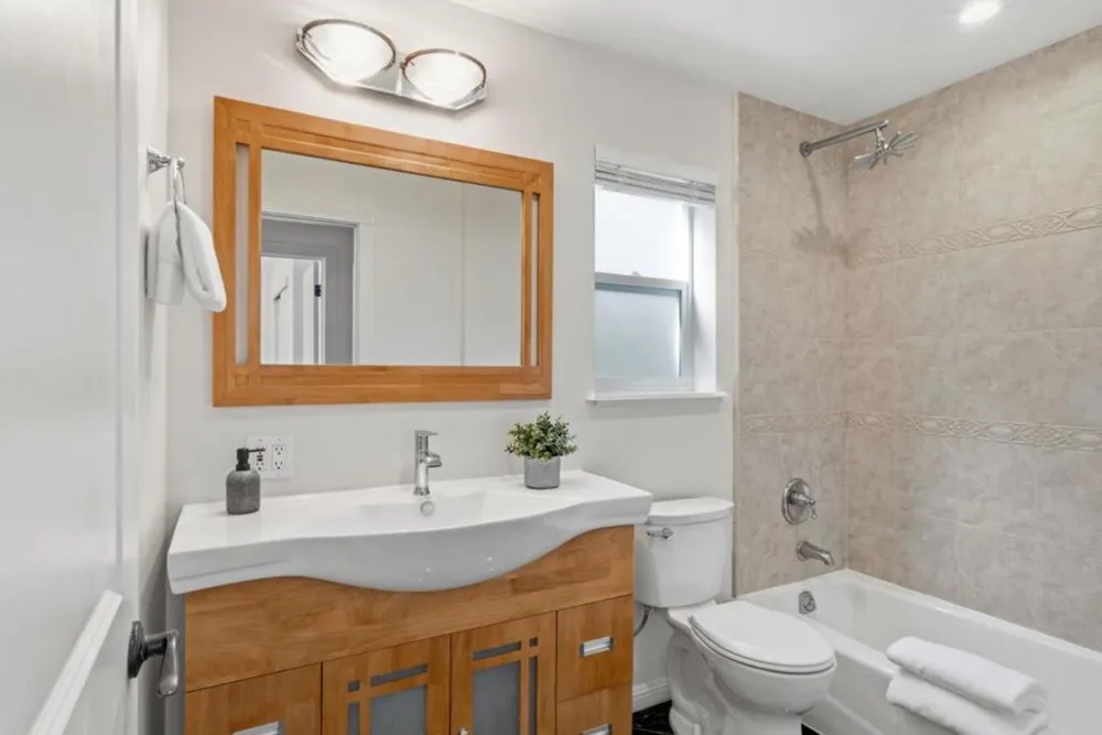 1530 W Selby Lane Redwood City, CA 94061