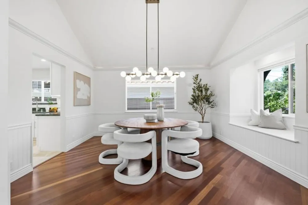 1530 W Selby Lane Redwood City, CA 94061