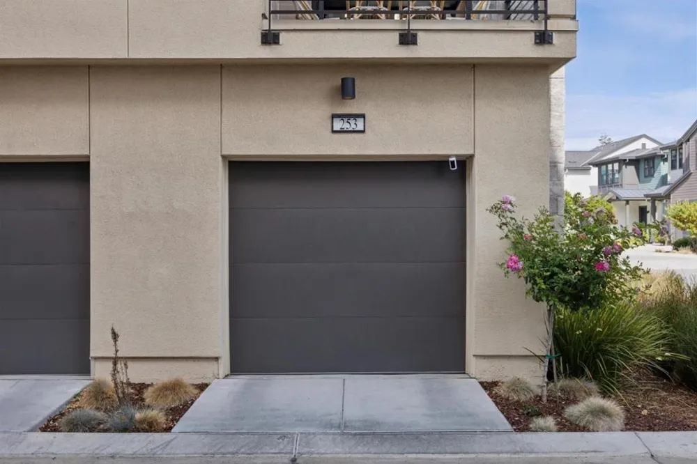 253 Waters Park Circle San Mateo, CA 94403