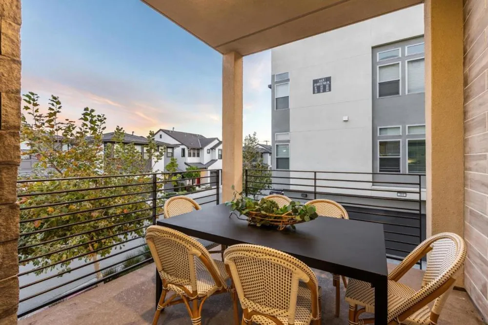 253 Waters Park Circle San Mateo, CA 94403