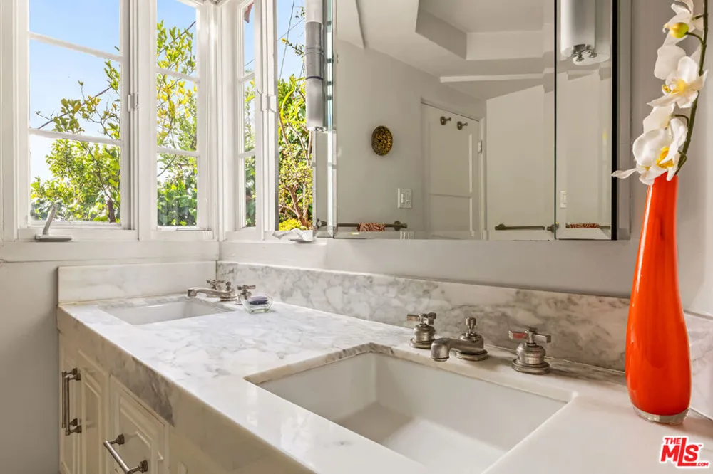1767 Orange Grove Avenue Los Angeles, CA 90046