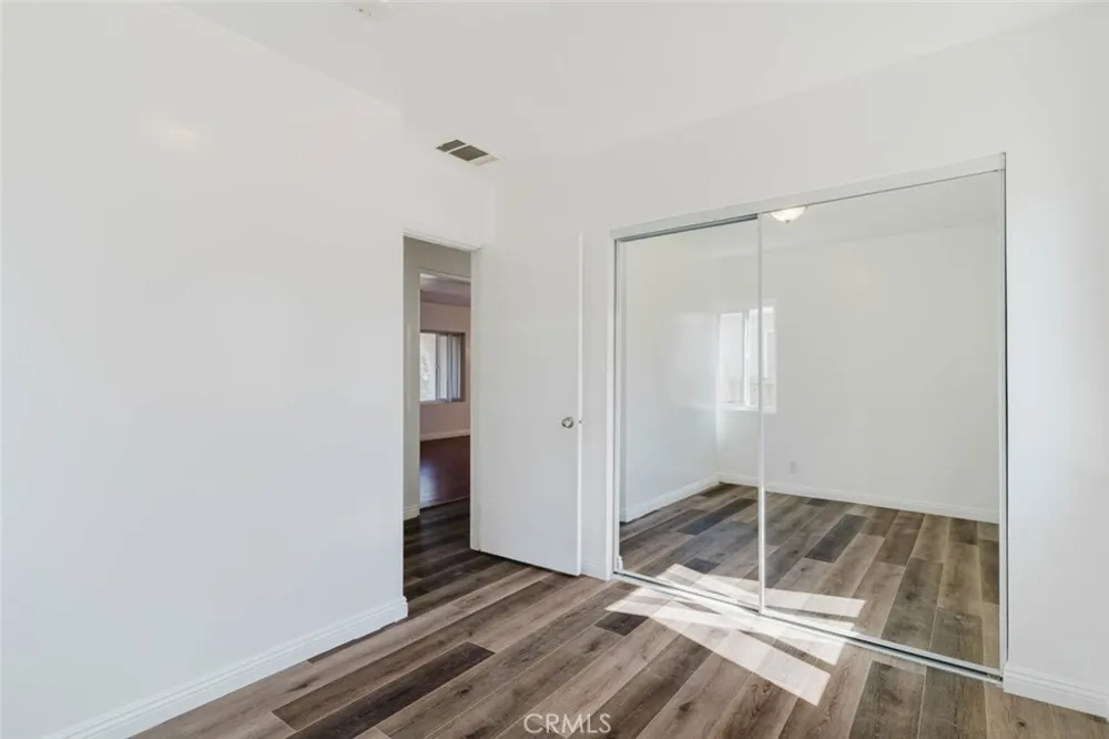 7426 Dempsey Avenue Van Nuys, CA 91406