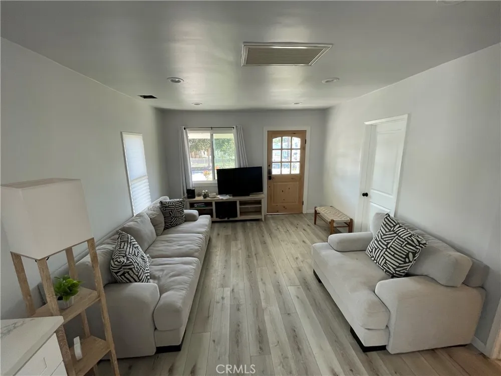 463 Macdonald Street Pasadena, CA 91103