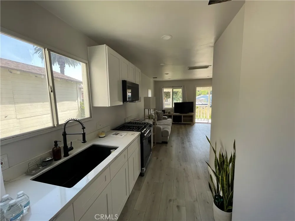 463 Macdonald Street Pasadena, CA 91103