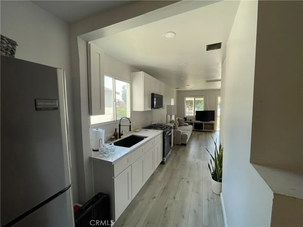 463 Macdonald Street Pasadena, CA 91103