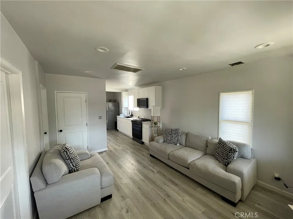 463 Macdonald Street Pasadena, CA 91103