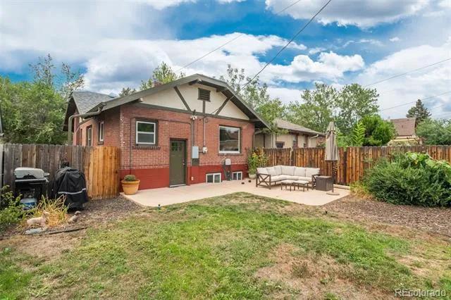 3220 Madison Street Denver, CO 80205