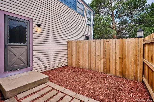 15999 E Alaska Place #B Aurora, CO 80017