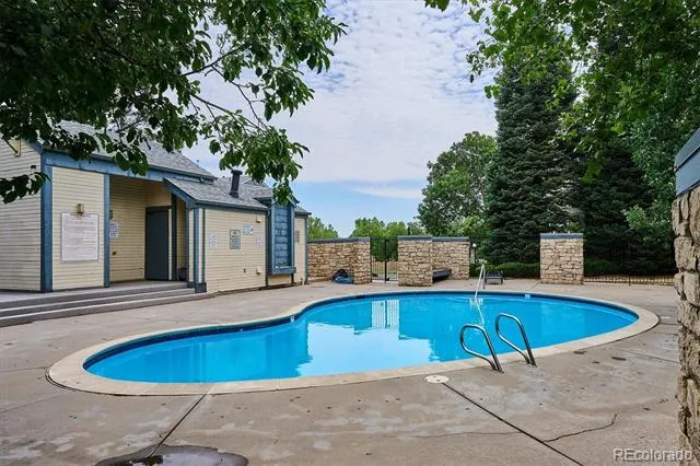 15999 E Alaska Place #B Aurora, CO 80017