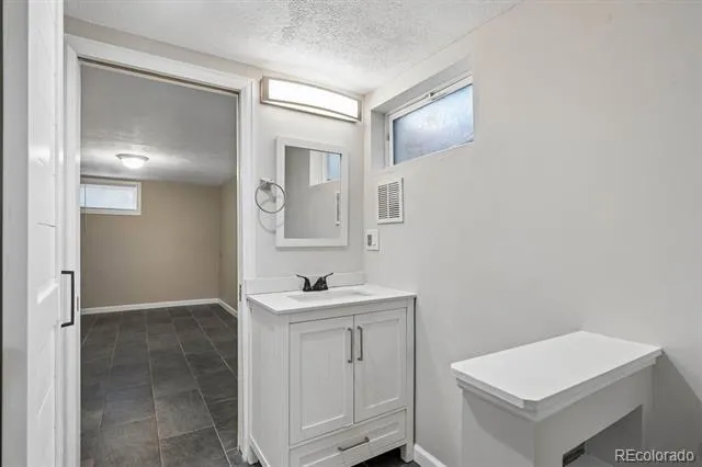 3177 Ursula Street Aurora, CO 80011