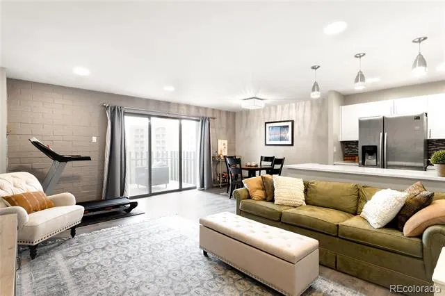 460 S Marion Parkway #1052 Denver, CO 80209