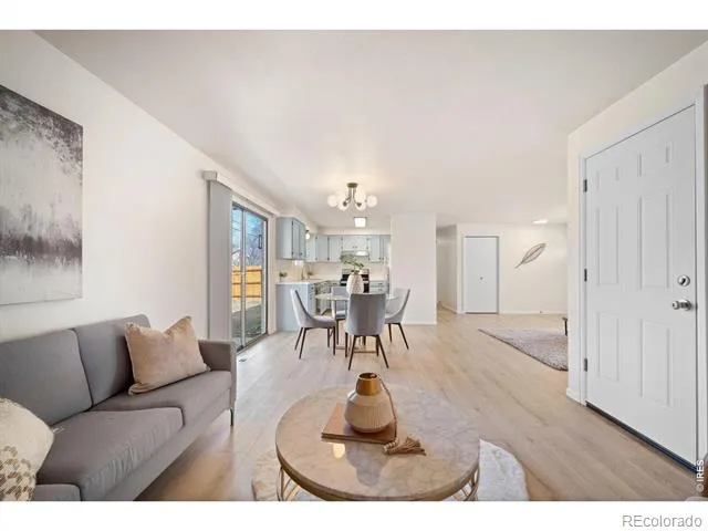 1217 Hunter Court Longmont, CO 80501