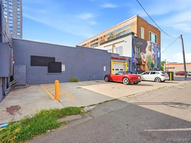 2142 Curtis Street #102 Denver, CO 80205