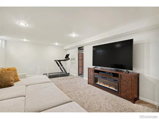 6120 W Arkansas Avenue Lakewood, CO 80232