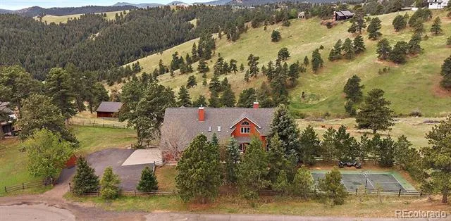 323 Parkview Avenue Golden, CO 80401