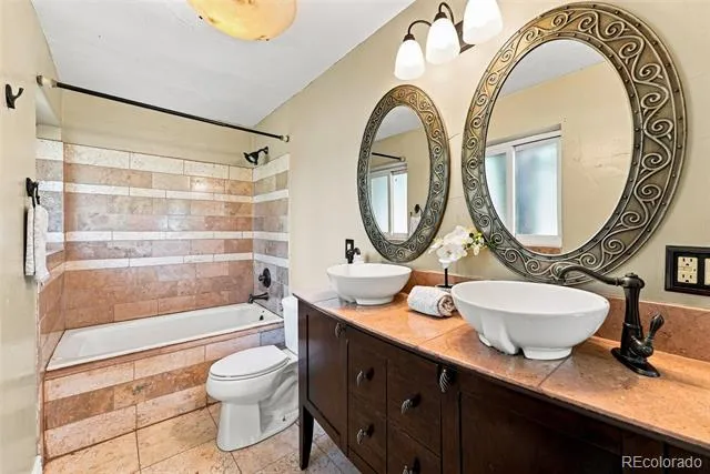 7990 Crest Drive Lakewood, CO 80214