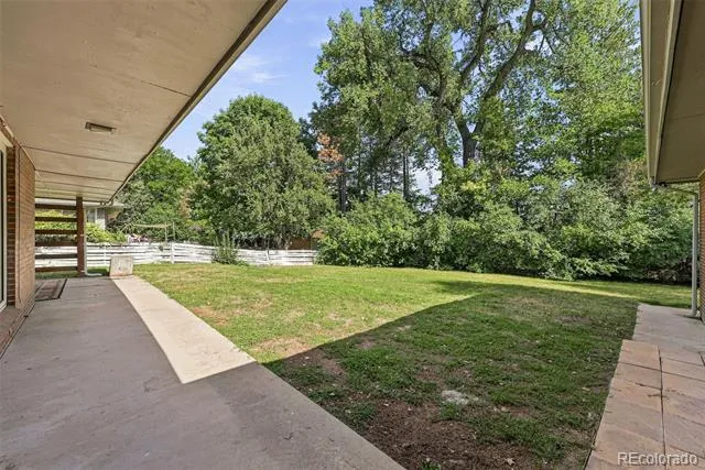 7990 Crest Drive Lakewood, CO 80214
