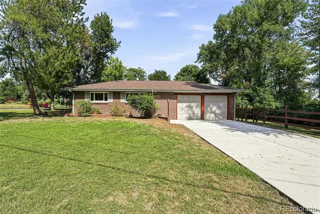 7990 Crest Drive Lakewood, CO 80214