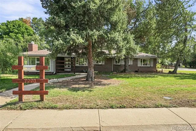 7990 Crest Drive Lakewood, CO 80214
